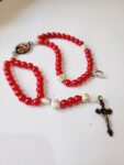 pulseira terço sagrado coração de Jesus e Maria vermelho