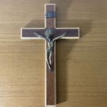 Crucifixo MDF de parede 31cm