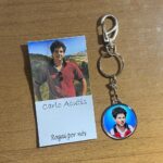 CHAVEIRO METAL DUPLA FACE COM MOSQUETE CARLO ACUTIS